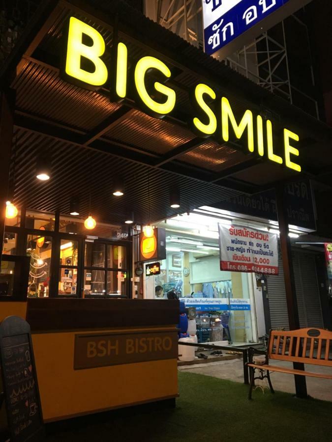 Big Smile Otel Bangkok Dış mekan fotoğraf