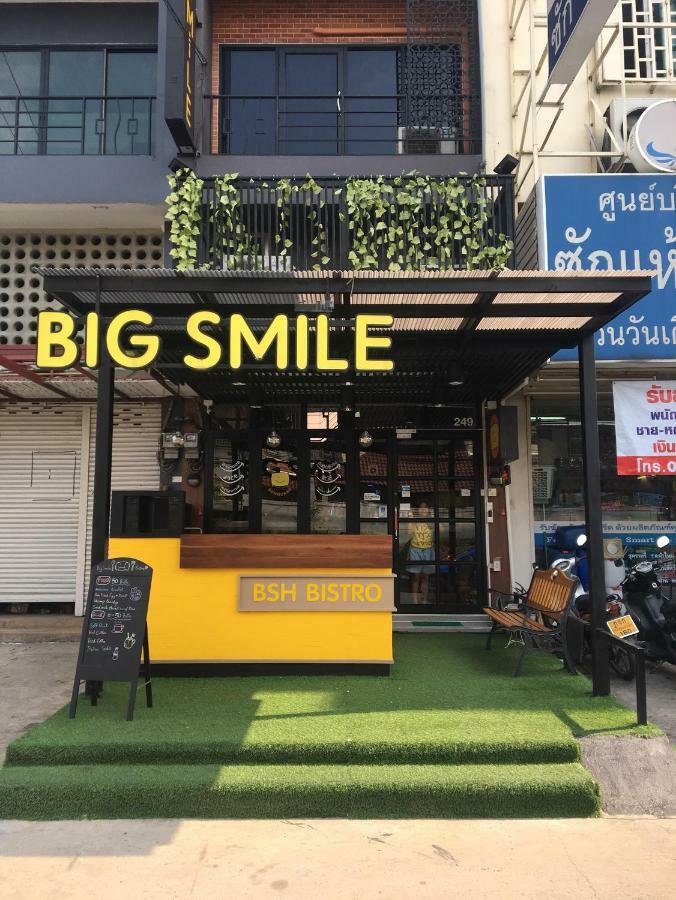 Big Smile Otel Bangkok Dış mekan fotoğraf